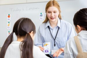 特定技能ビザから留学ビザへの変更は可能？手続きの流れや必要書類を解説