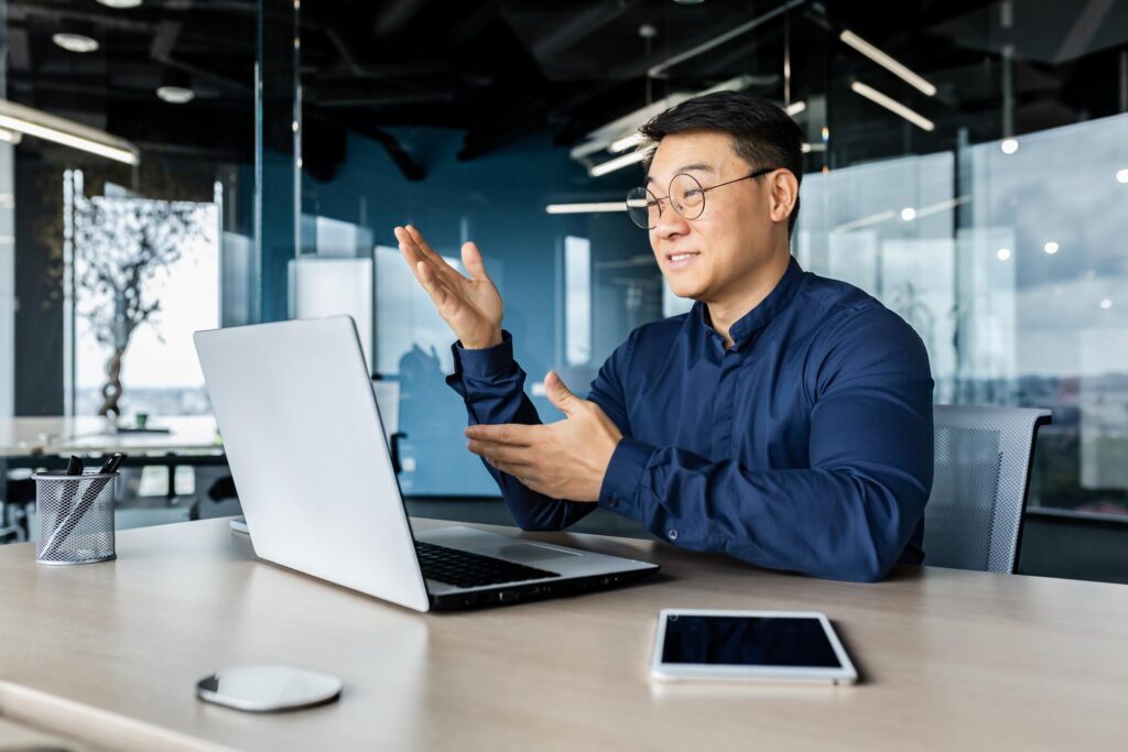 中国陣の経営管理ビザの取得条件とは？各要件のポイントも解説